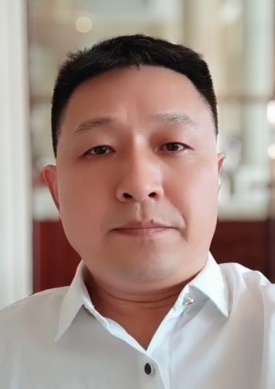 王先生