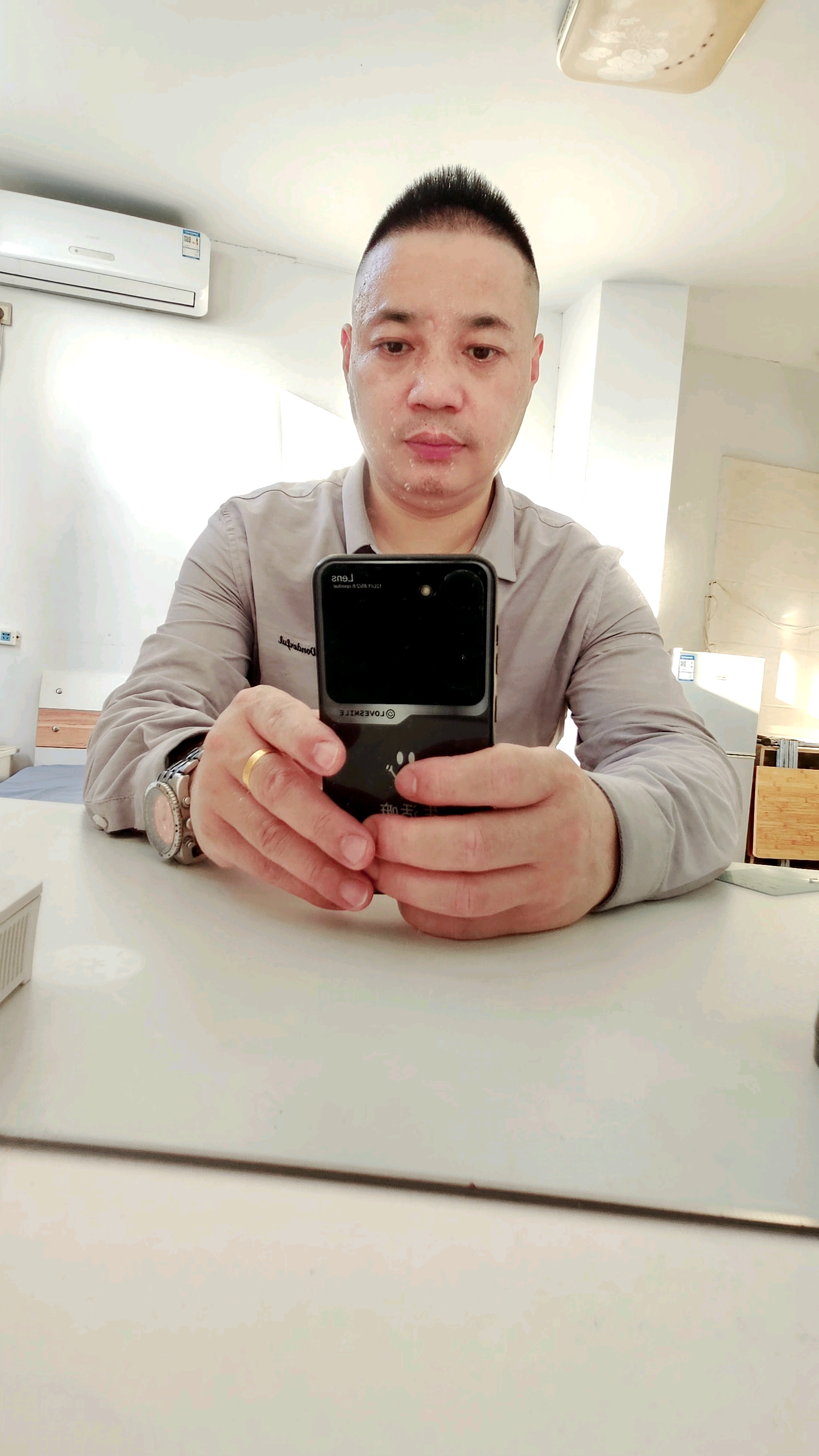 李先生